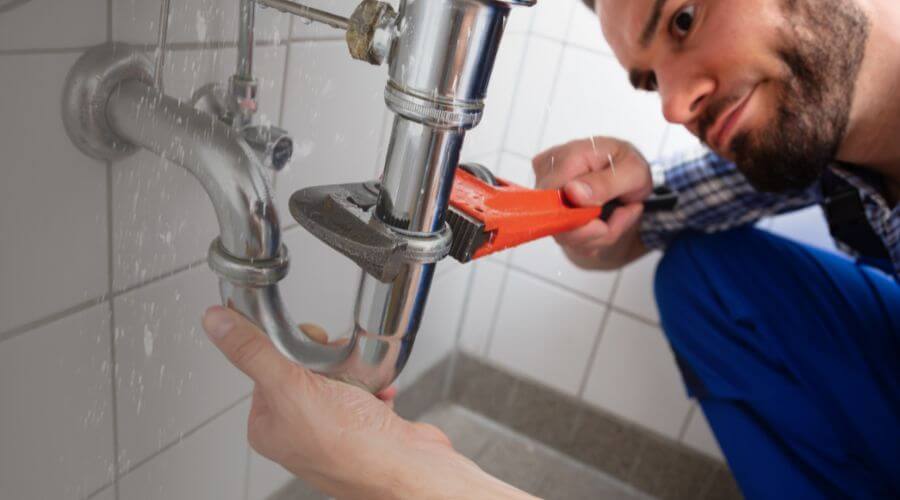 Professional clogged toilet repair services in Gorin, MO